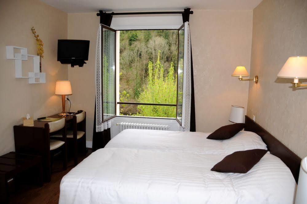 Logis Hotel Le Belle Rive Najac Kültér fotó
